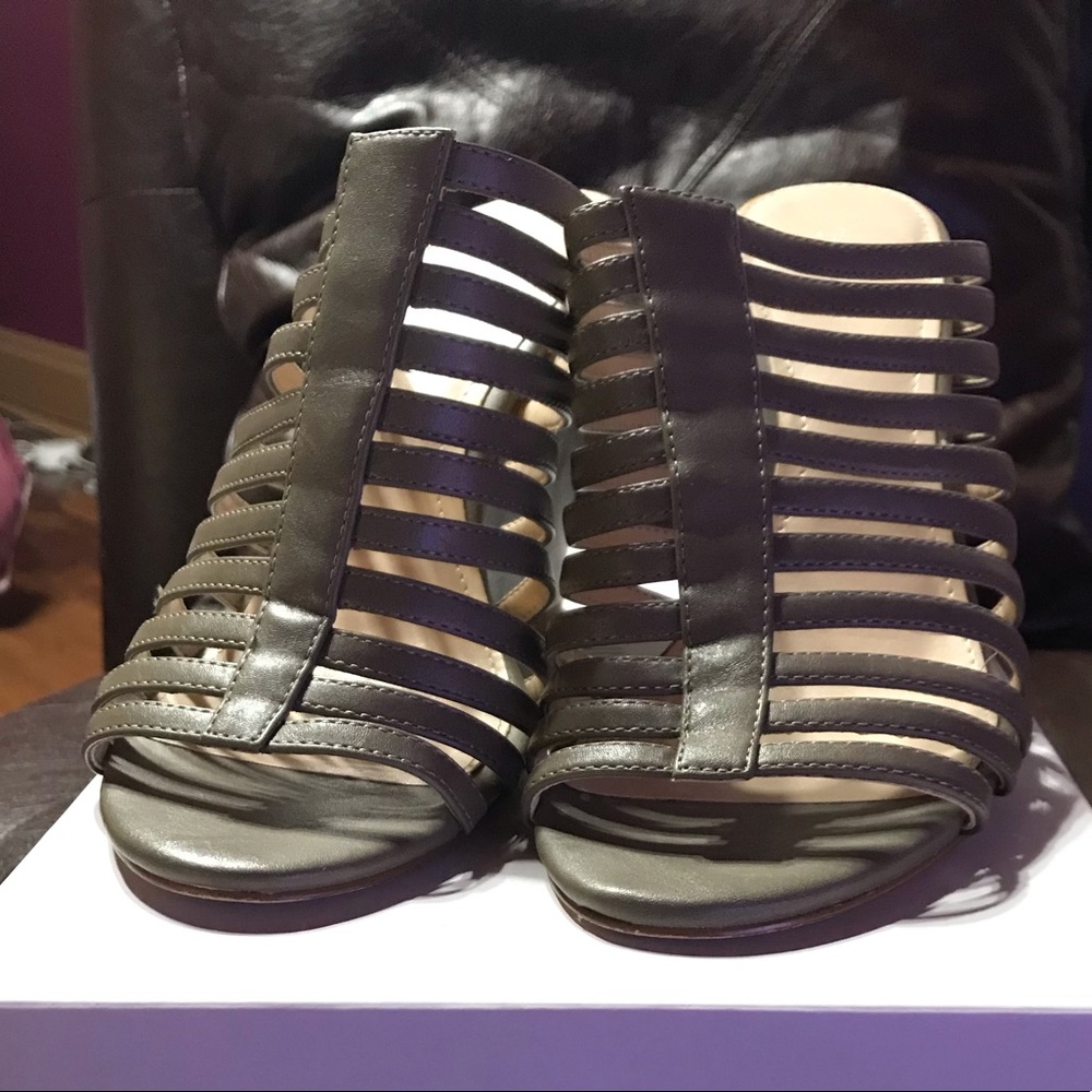 Wedge sandals